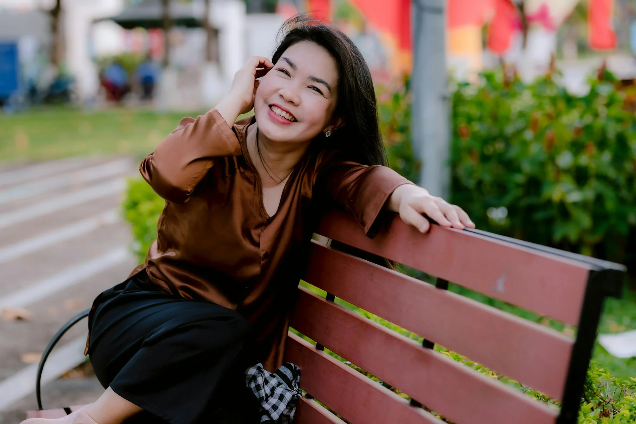 People collaborating on online community engagement strategy